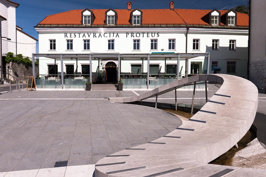 Cave & Proteus Hotel