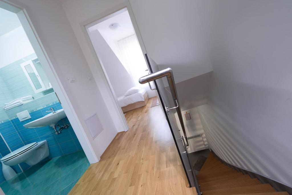 Hotel Cave Rooms&apartments Proteus 3*